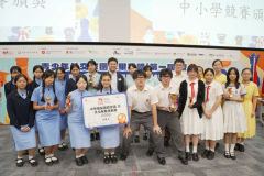 COVER_DSC00174